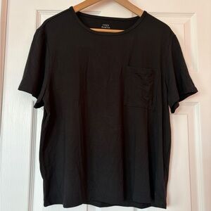 Cozy Earth Women’s Black Bamboo Pocket Lounge Tee